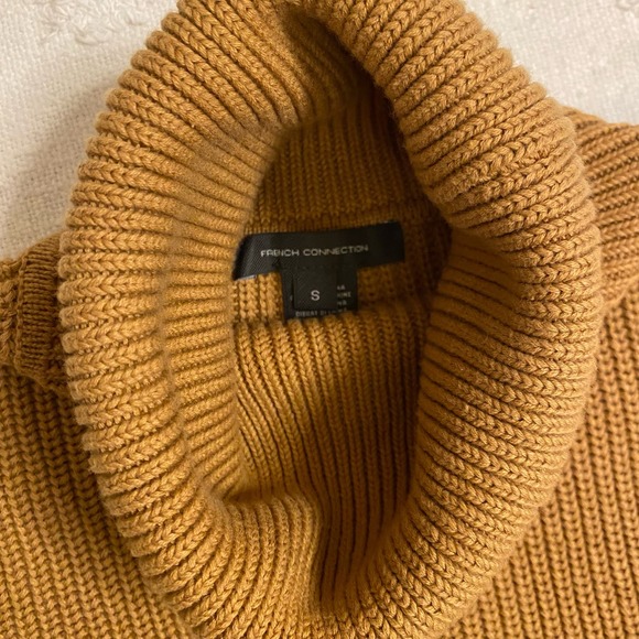French Connection Tan Sleeveless Turtleneck Sweater - Picture 4 of 7